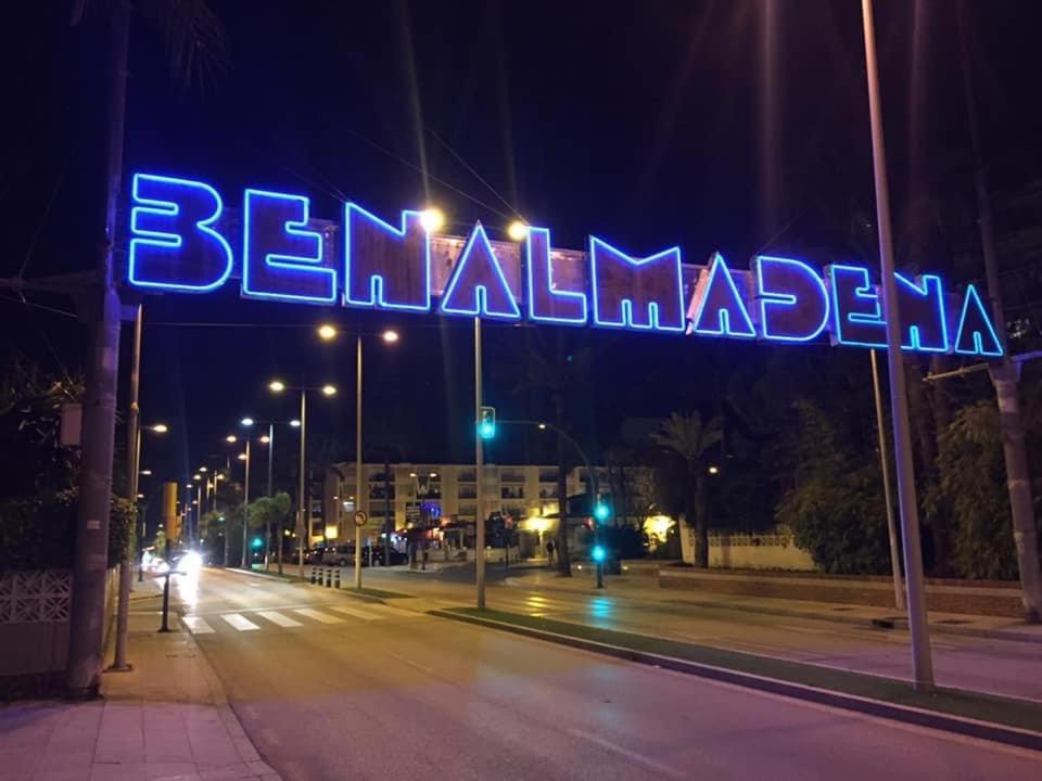 Apartamento Benalmádena Puerto Marina Apartment Bagian luar foto