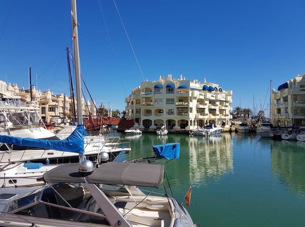 Apartamento Benalmádena Puerto Marina Apartment Bagian luar foto