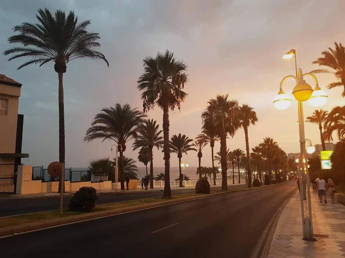 Apartamento Benalmádena Puerto Marina Apartment Bagian luar foto