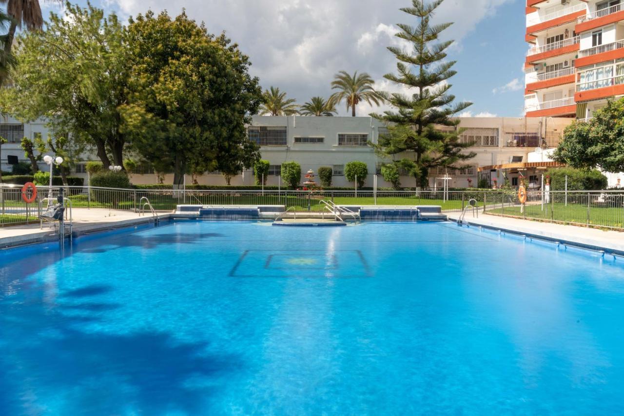 Apartamento Benalmádena Puerto Marina Apartment Bagian luar foto