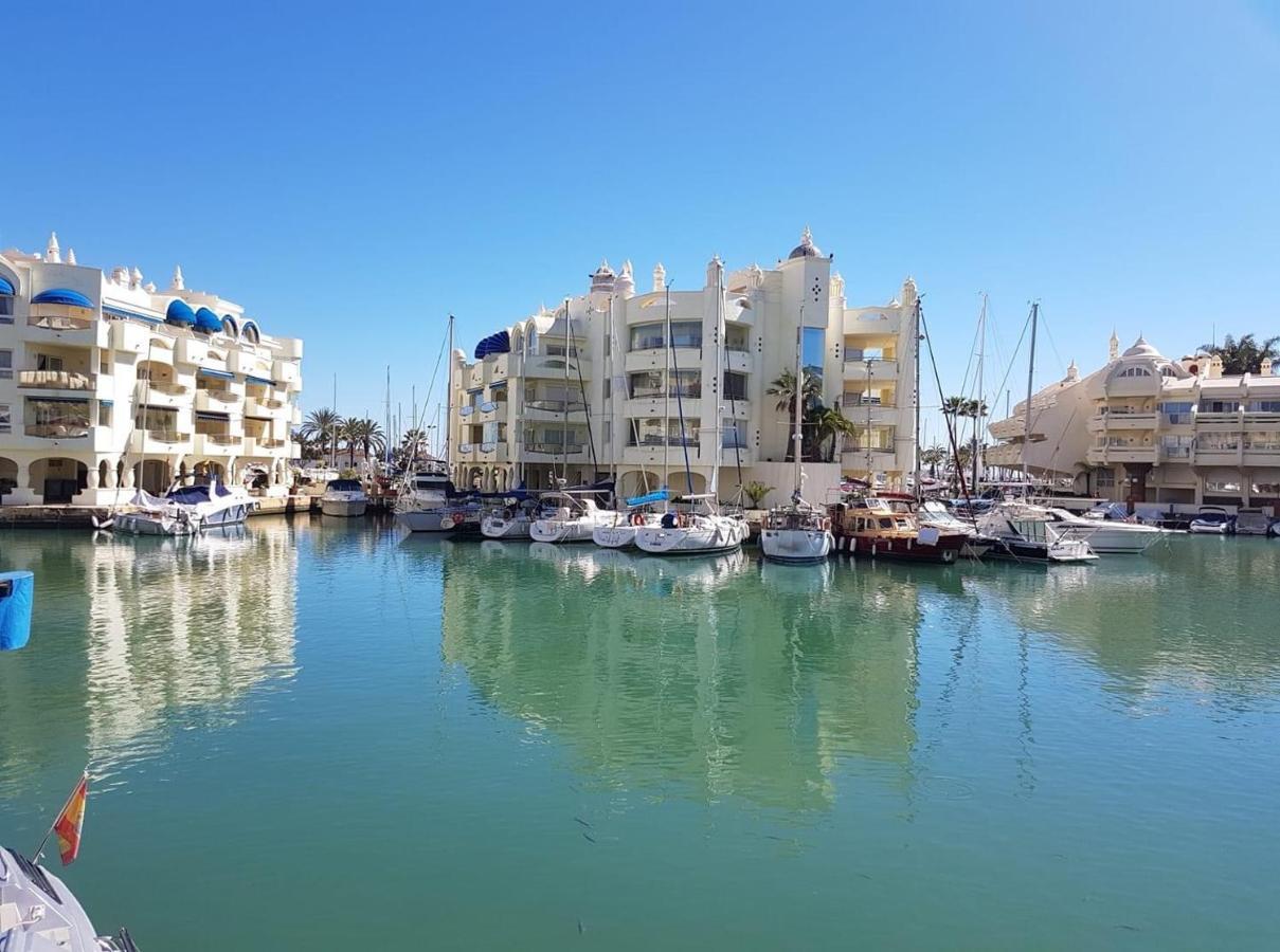 Apartamento Benalmádena Puerto Marina Apartment Bagian luar foto