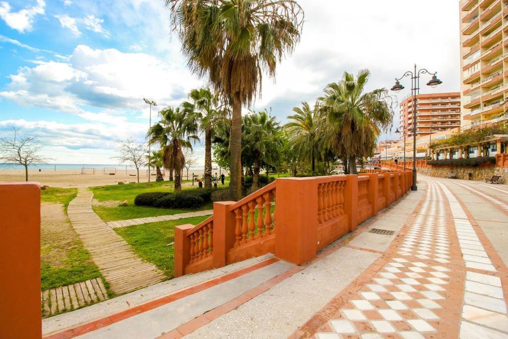 Apartamento Benalmádena Puerto Marina Apartment Bagian luar foto