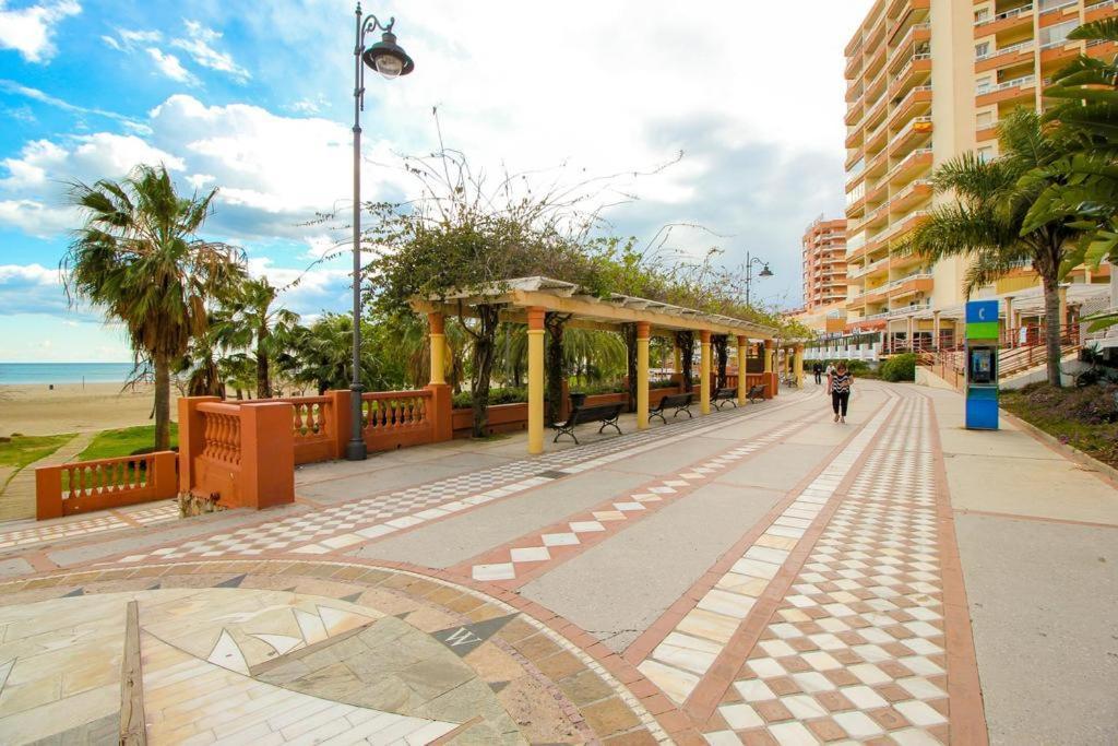 Apartamento Benalmádena Puerto Marina Apartment Bagian luar foto
