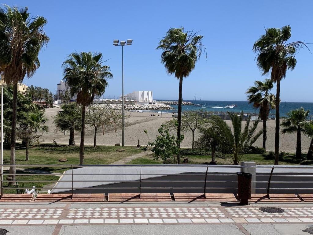 Apartamento Benalmádena Puerto Marina Apartment Bagian luar foto